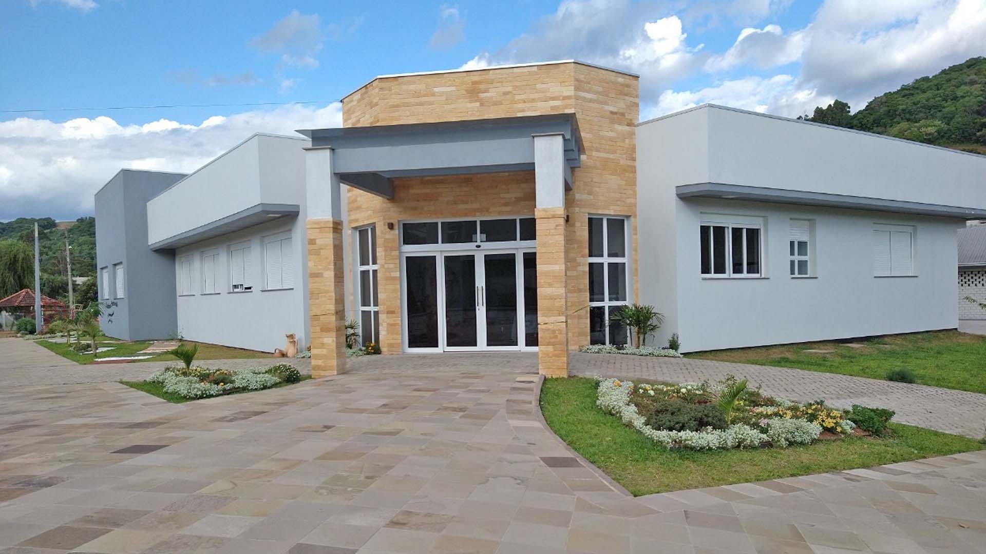 Apaspi parai escola surdos